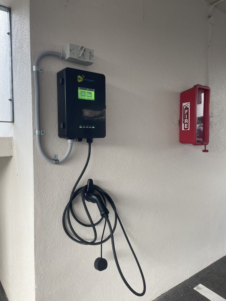 7.4kW AC commercial EV charging station installed at Ulster Lodge Motel